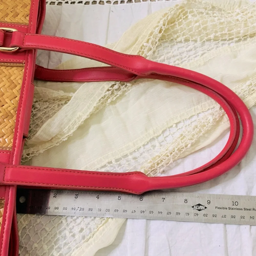 VINTAGE Etienne Aigner Rattan Straw Shoulder Bag Magenta Trim Tote - Picture 9 of 12